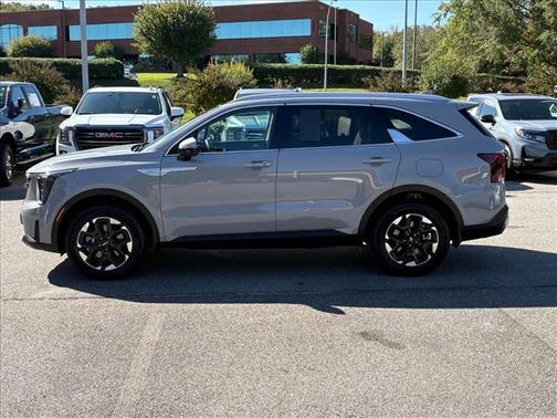 2024 Kia Sorento S