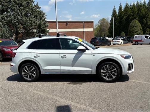2022 Audi Q5 45 S line Premium