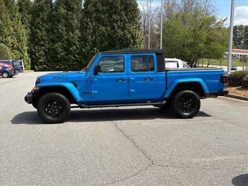 Hydro Blue Pearlcoat 2022 Jeep Gladiator Willys 4x4