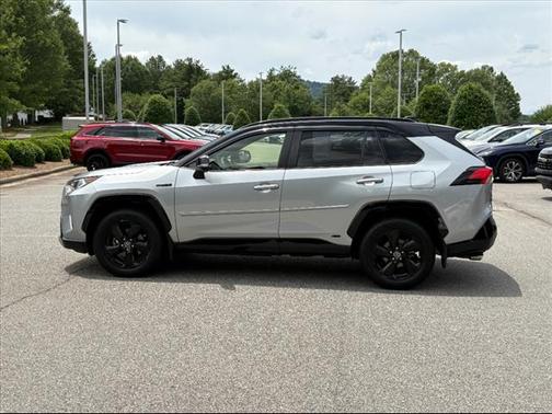 2019 Toyota RAV4 Hybrid SE