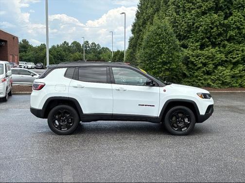 2023 Jeep Compass Trailhawk
