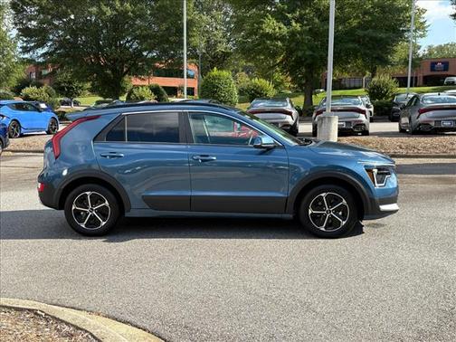 2025 Kia Niro EX