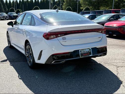 2022 Kia K5 LXS