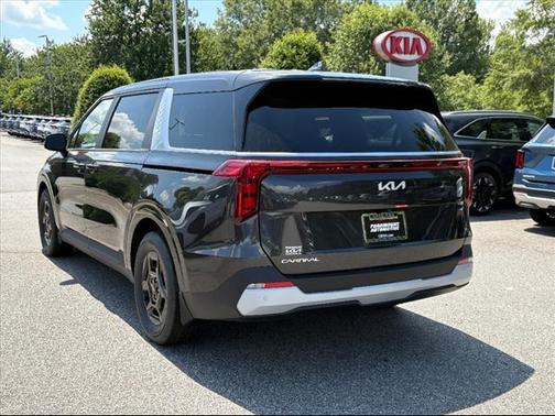 2026 Kia Carnival LX