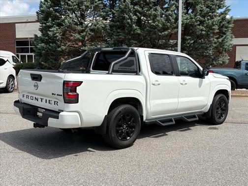 2023 Nissan Frontier SV