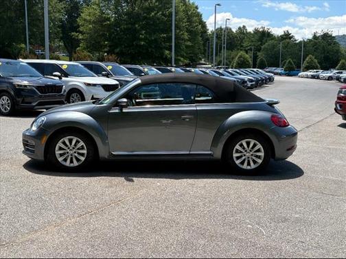 2018 Volkswagen Beetle 2.0T SE