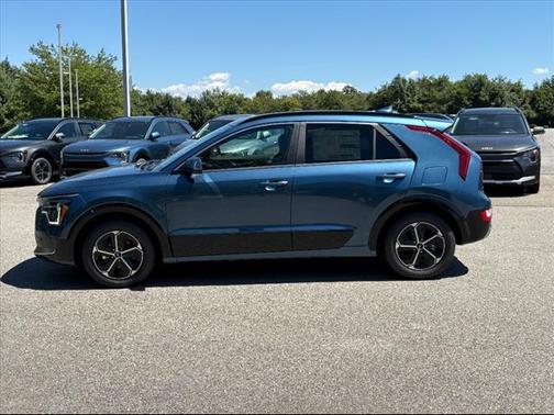 2025 Kia Niro SX