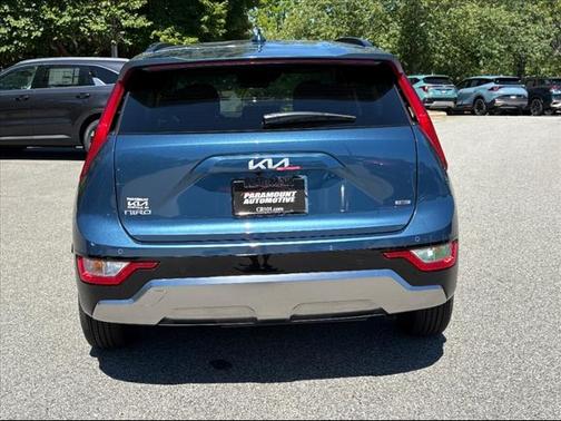 2025 Kia Niro SX