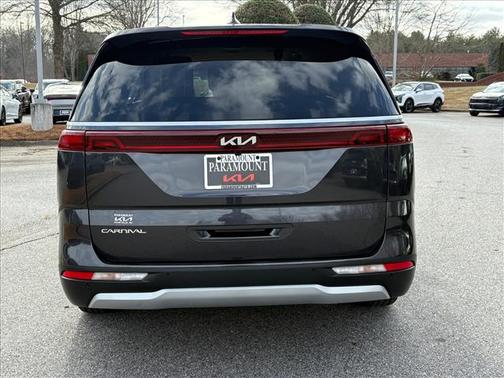 2023 Kia Carnival LX