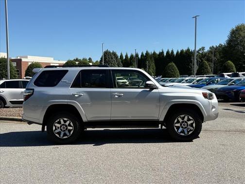 2024 Toyota 4Runner TRD Off Road
