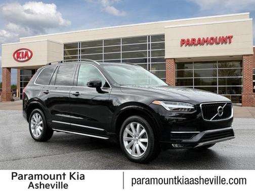 2016 Volvo XC90 T6 Momentum