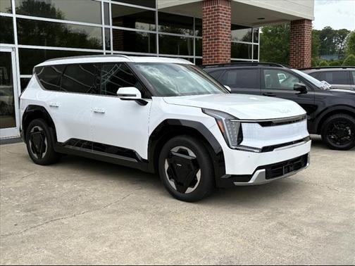 2025 Kia EV9 Land