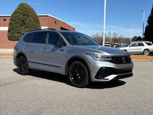 2022 Volkswagen Tiguan 2.0T SE R-Line Black 4MOTION