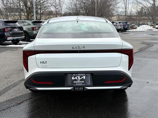 2026 Kia K4 LX