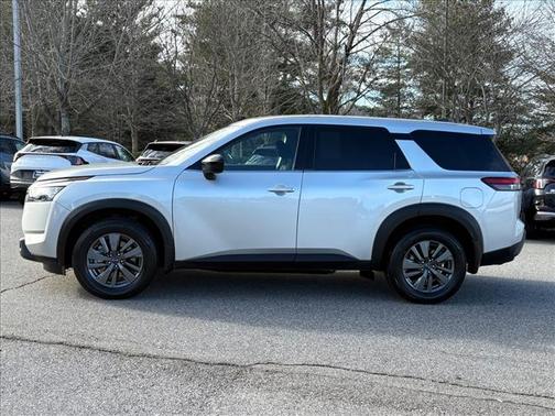 2024 Nissan Pathfinder S 4WD