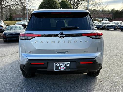 2024 Nissan Pathfinder S 4WD