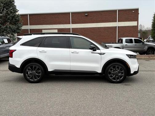 2022 Kia Sorento SX