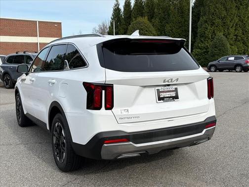 2024 Kia Sorento S