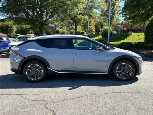2025 Kia EV6 Light Long Range