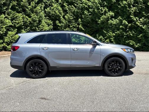 2020 Kia Sorento S