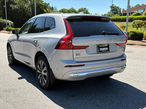 Silver Dawn Metallic 2022 Volvo XC60 B5 Inscription
