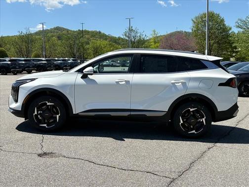 Snow White Pearl 2026 Kia Sportage Hybrid EX