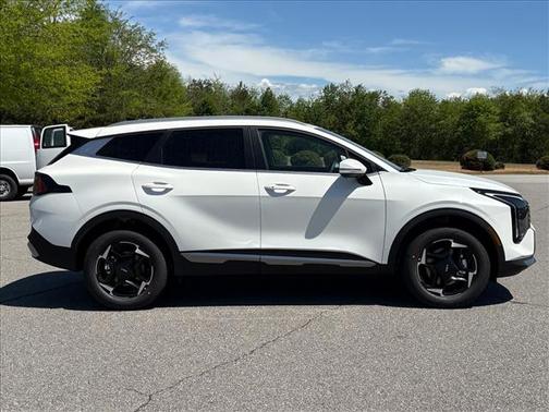Snow White Pearl 2026 Kia Sportage Hybrid EX