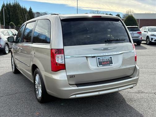 2013 Chrysler Town & Country Limited
