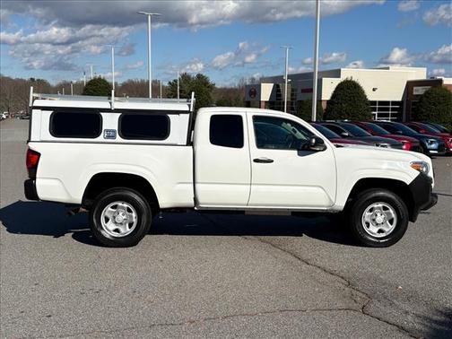 2022 Toyota Tacoma SR