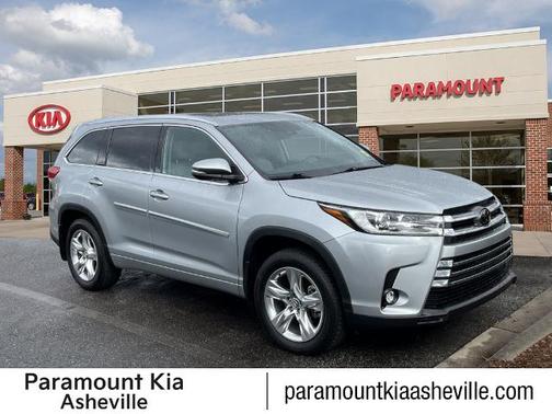 Photo 1 of 20 of 2018 Toyota Highlander Limited Platinum