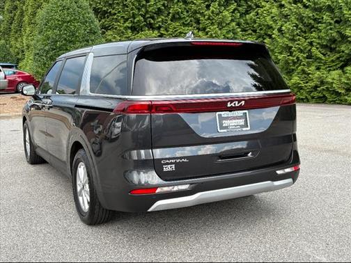 2023 Kia Carnival LX