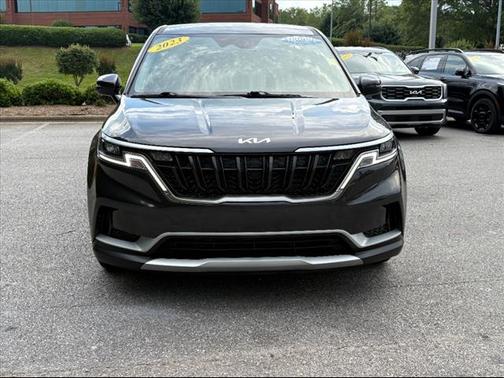 2023 Kia Carnival LX