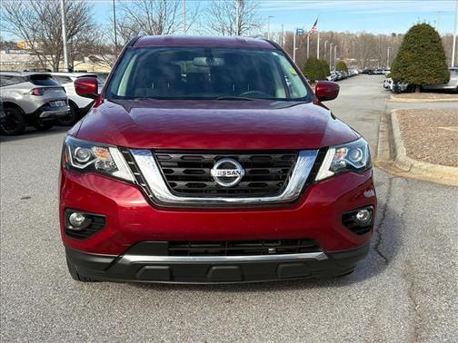 2018 Nissan Pathfinder SV