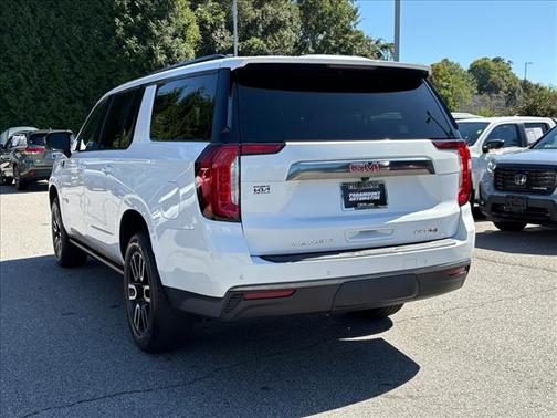 2021 GMC Yukon XL 4WD AT4