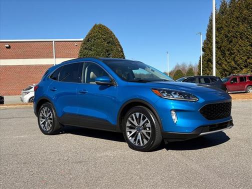 2020 Ford Escape Titanium