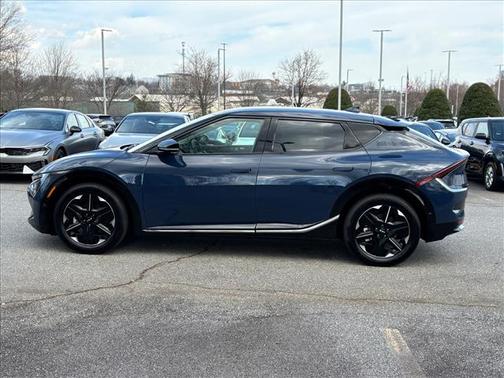 2025 Kia EV6 Light Long Range