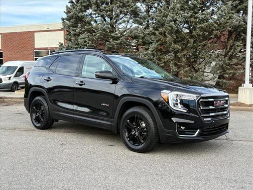 2023 GMC Terrain AWD AT4
