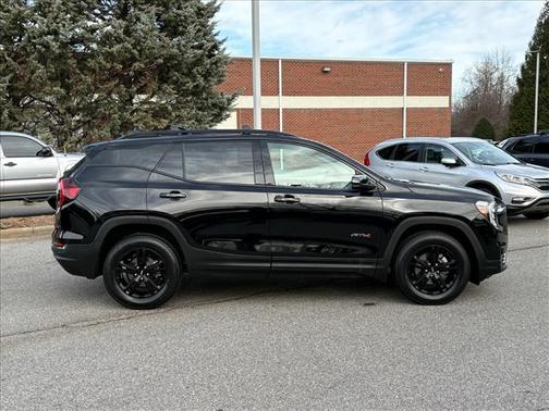 2023 GMC Terrain AWD AT4