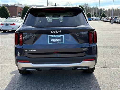 2026 Kia Sorento S