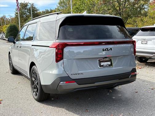 2026 Kia Carnival SX