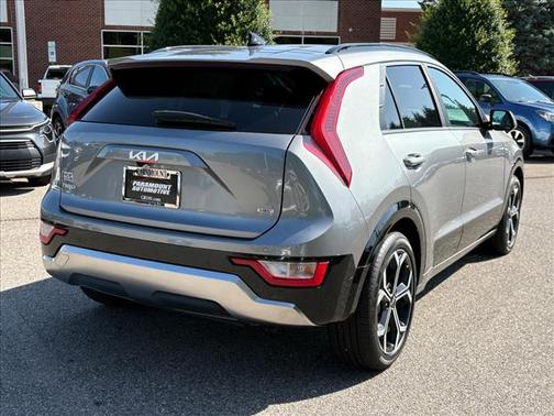 Steel Gray 2025 Kia Niro Touring