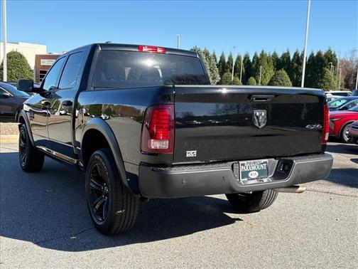 2024 RAM 1500 Classic Warlock Crew Cab 4x4 5'7' Box