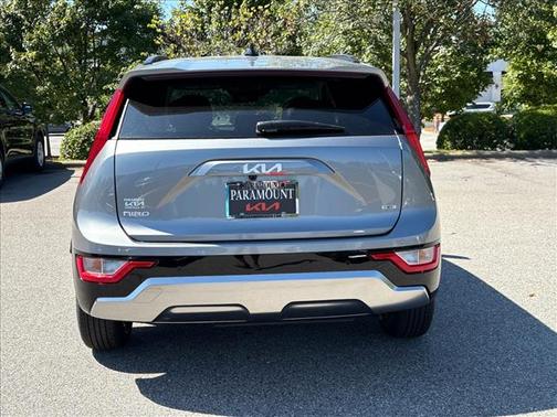 2025 Kia Niro SX