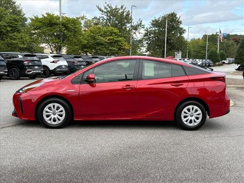 2022 Toyota Prius XLE