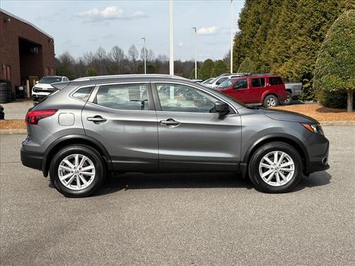 2017 Nissan Rogue Sport SV