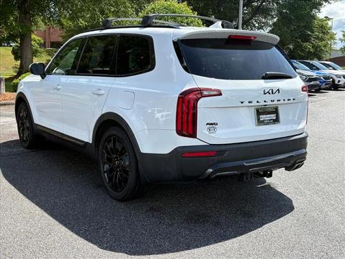 Glacial White Pearl 2022 Kia Telluride SX
