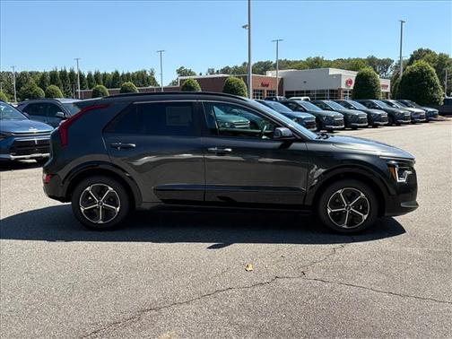 2025 Kia Niro SX