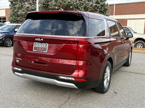 2024 Kia Carnival LX