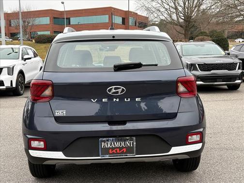 2023 Hyundai VENUE Limited