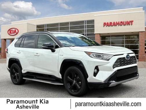 2020 Toyota RAV4 Hybrid SE